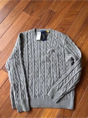 Ralph Lauren Men's Light Gray Cable Knit Crewneck Sweater